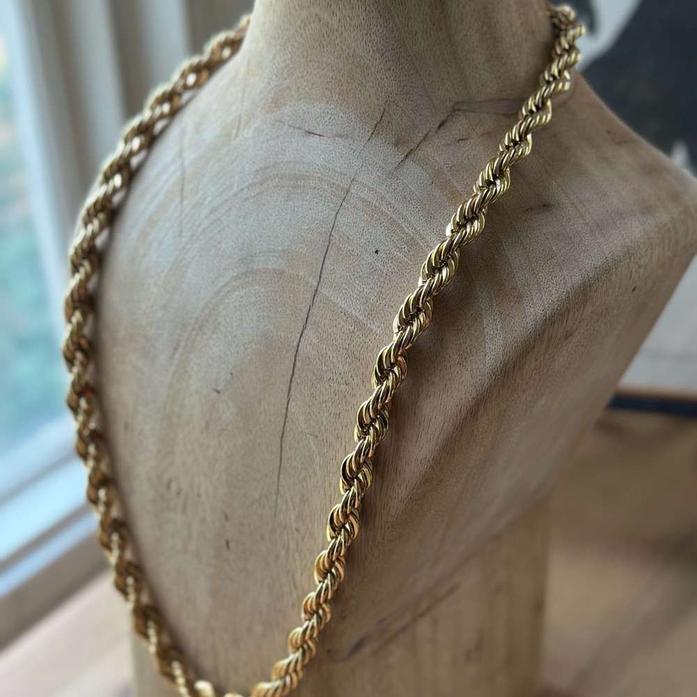 Gold Rope Chunky Chain Necklace with Classic Rope Design - Picture 5 of 15